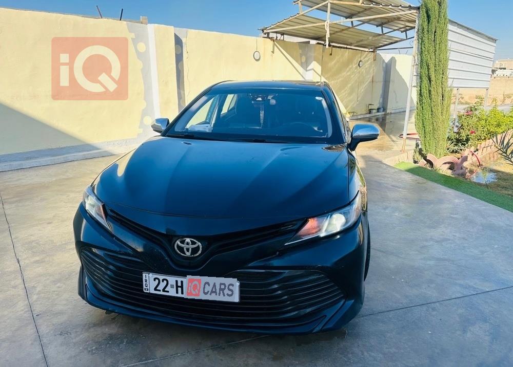 تۆیۆتا کامری